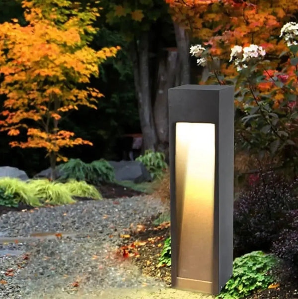 Staande tuinlamp | Tuinverlichting 12V | Plug and Play | IP65 | Warm/wit Livolo Nederland B.V.