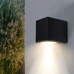 Wandlamp | Tuinverlichting 12V | Plug and Play | IP65 | Warm/wit Livolo Nederland B.V.